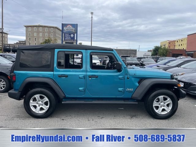 Used 2019 Bikini Pearlcoat Jeep Unlimited Sport S image 3