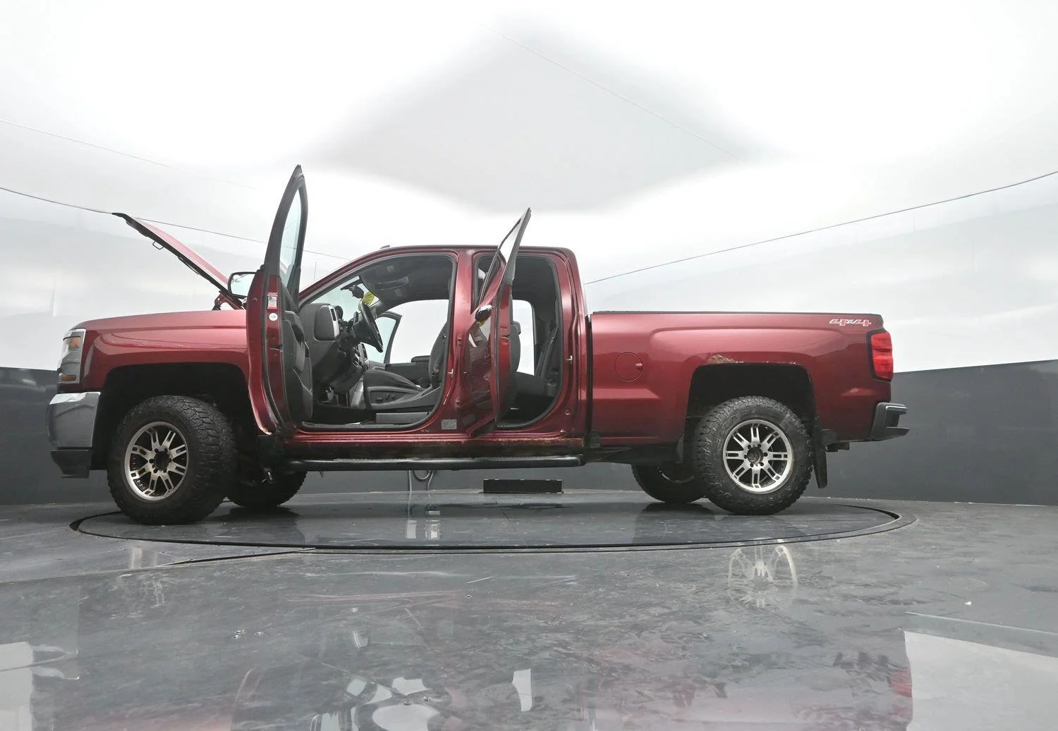 Used 2016 Siren Red Tintcoat Chevrolet LT image 48