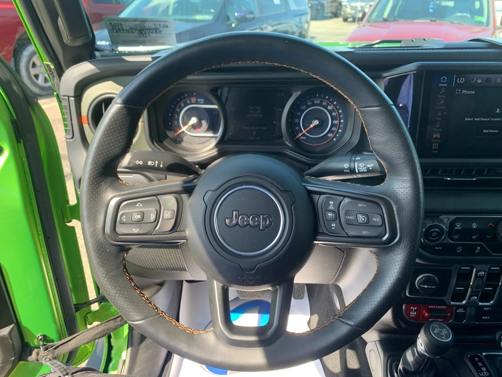 Used 2025 Green Jeep Mojave X image 25