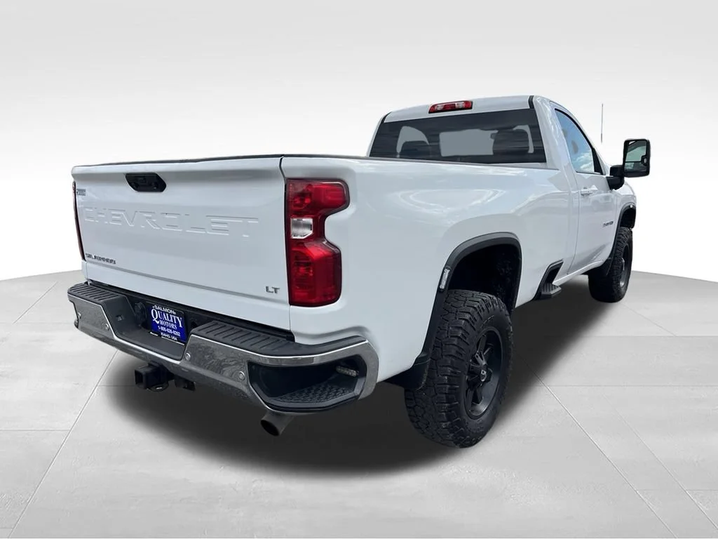 Used 2022 Summit White Chevrolet LT image 5
