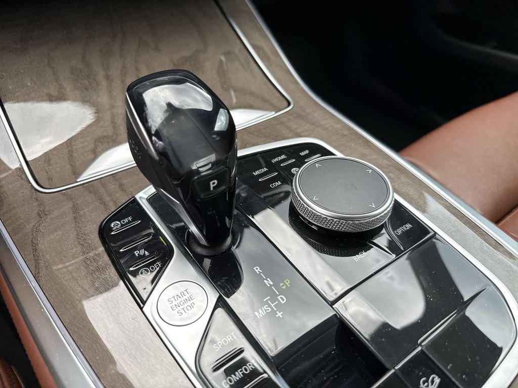 Used 2019 Sunstone Metallic BMW xDrive40i image 20