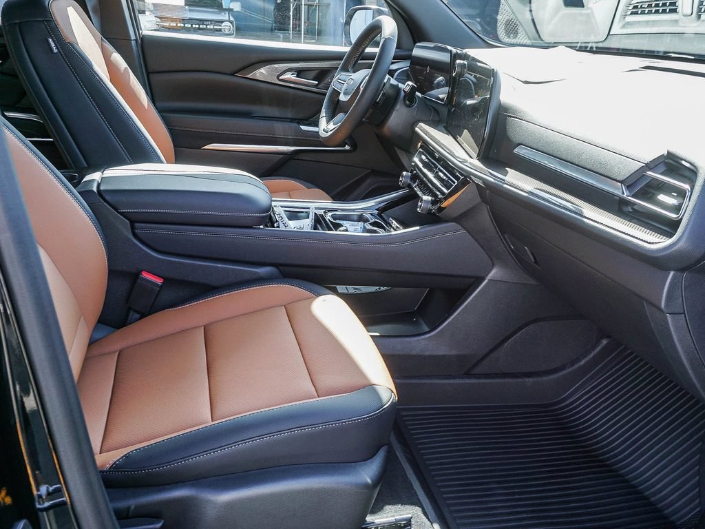 2027 Chevrolet Traverse Z71 - Photo 12