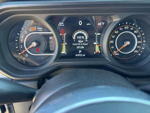 Used 2024 Red Jeep Sahara image 5