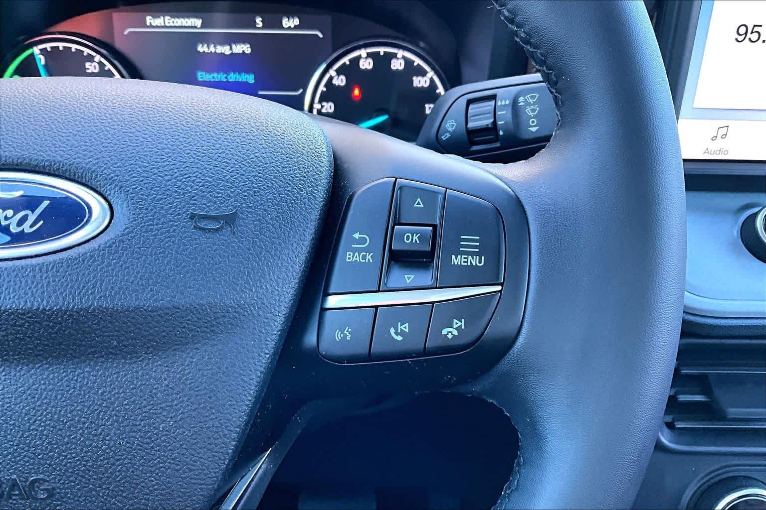 Used 2023 Carbonized Gray Metallic Ford Lariat image 25