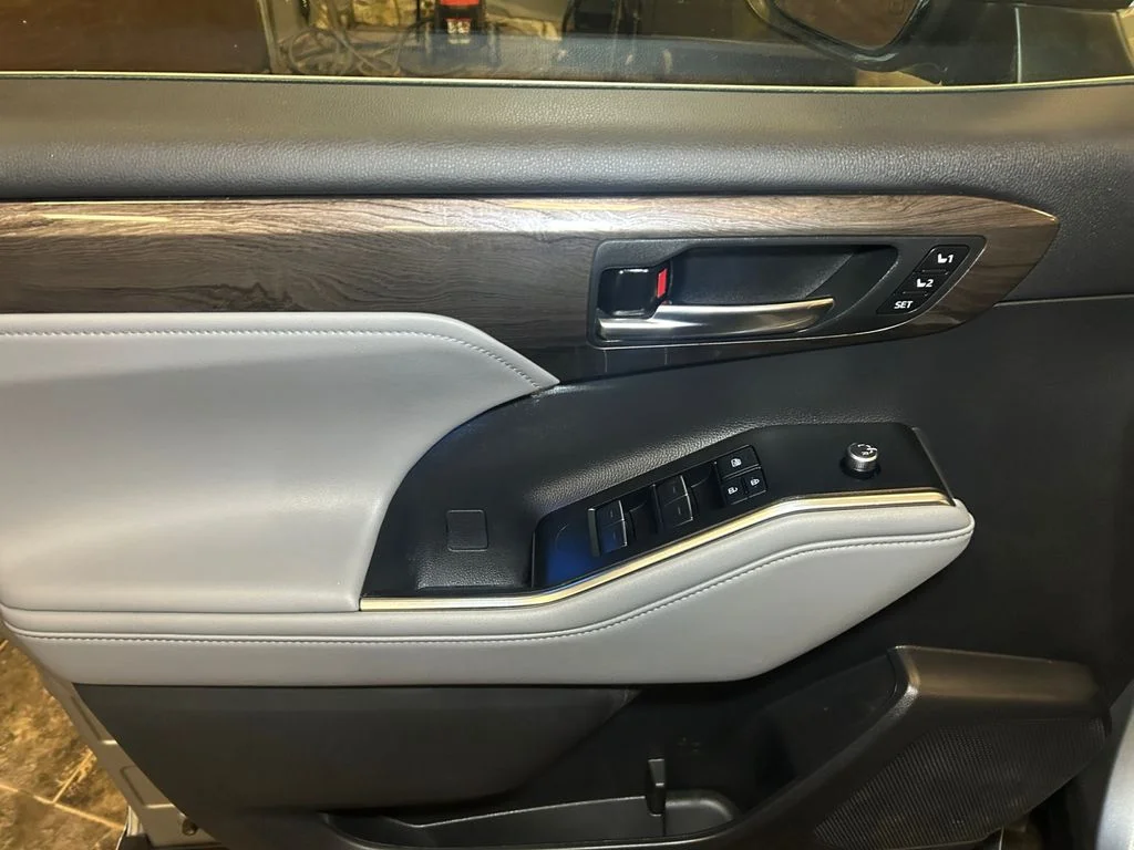 Used 2022 Celestial Silver Toyota Platinum image 16