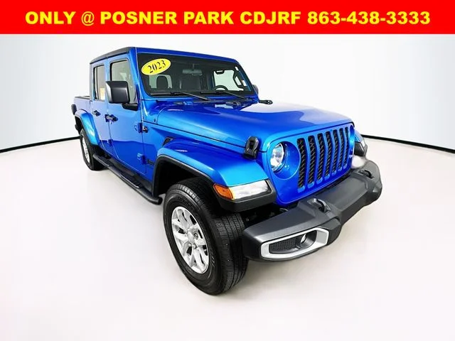 2023 Jeep Gladiator Sport S's photo
