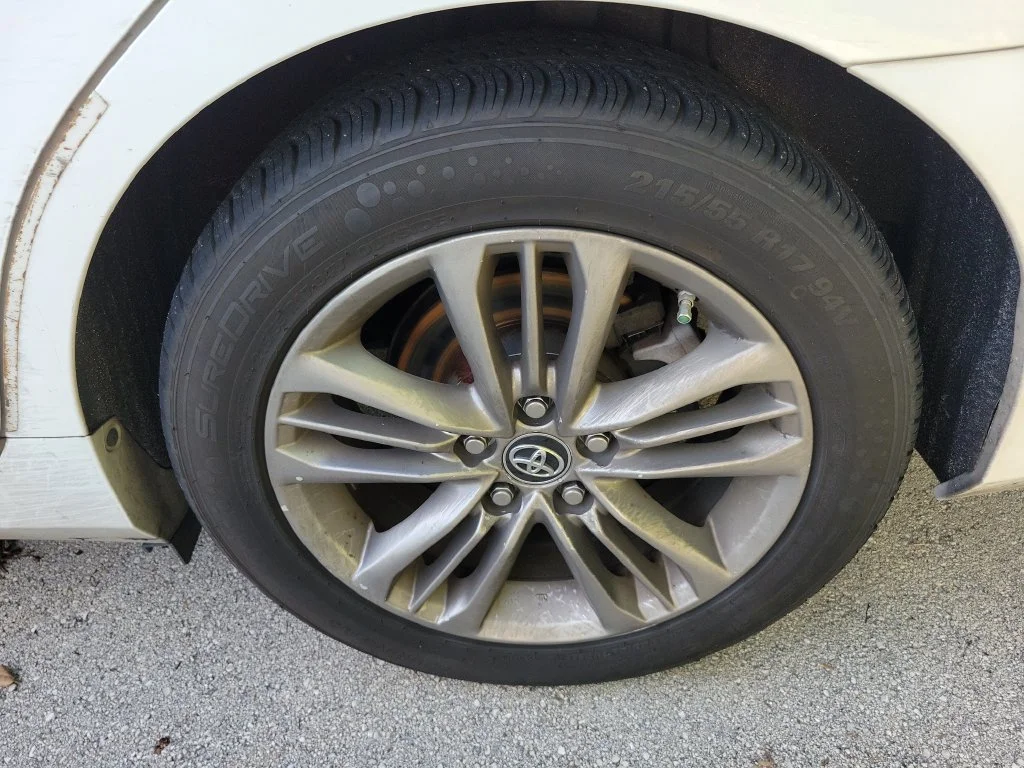 Used 2016 White Toyota SE image 6