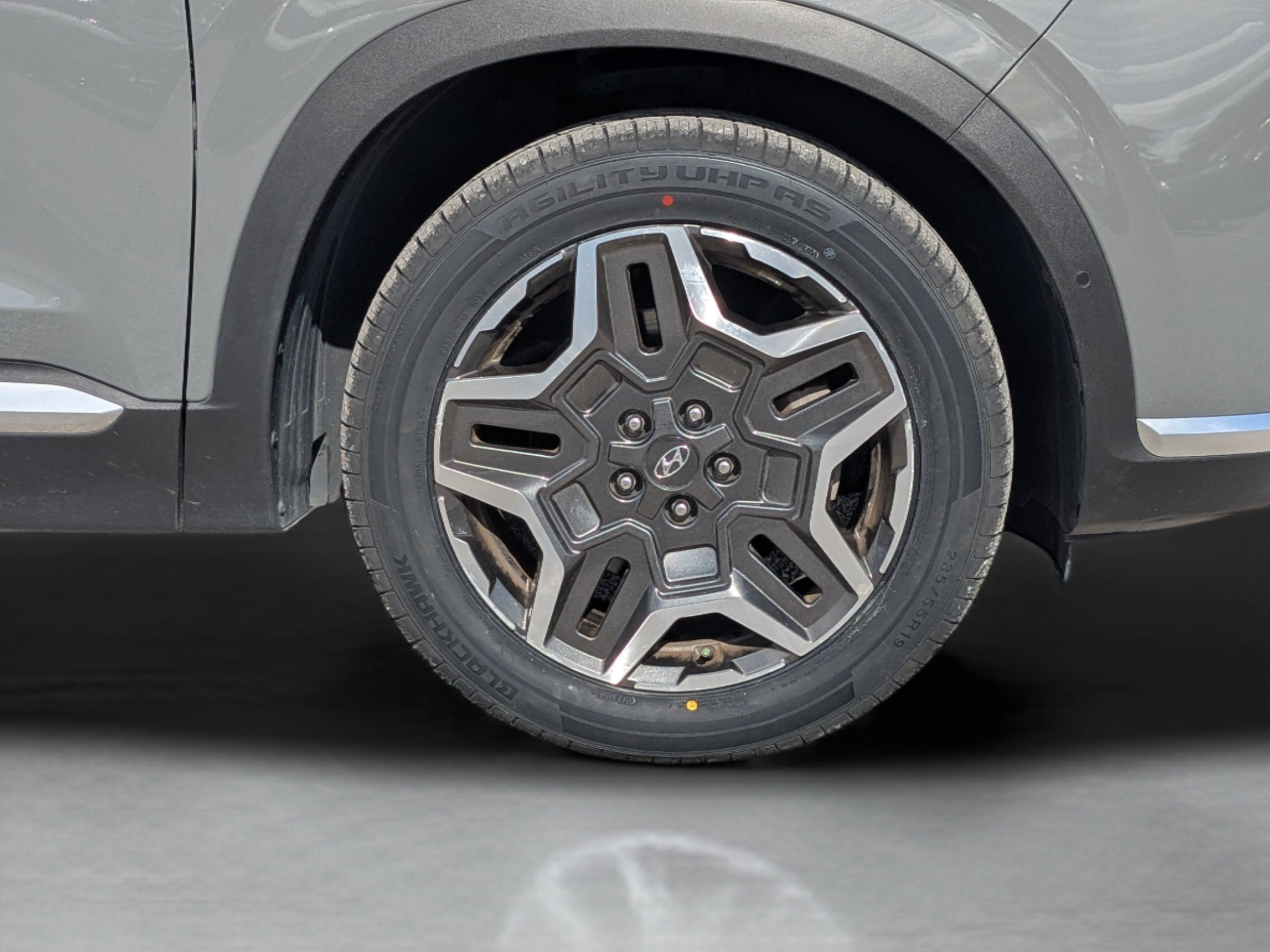 2021 Hyundai Santa Fe Limited - Photo 11