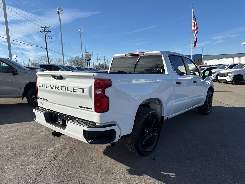 View vehicle photo 5