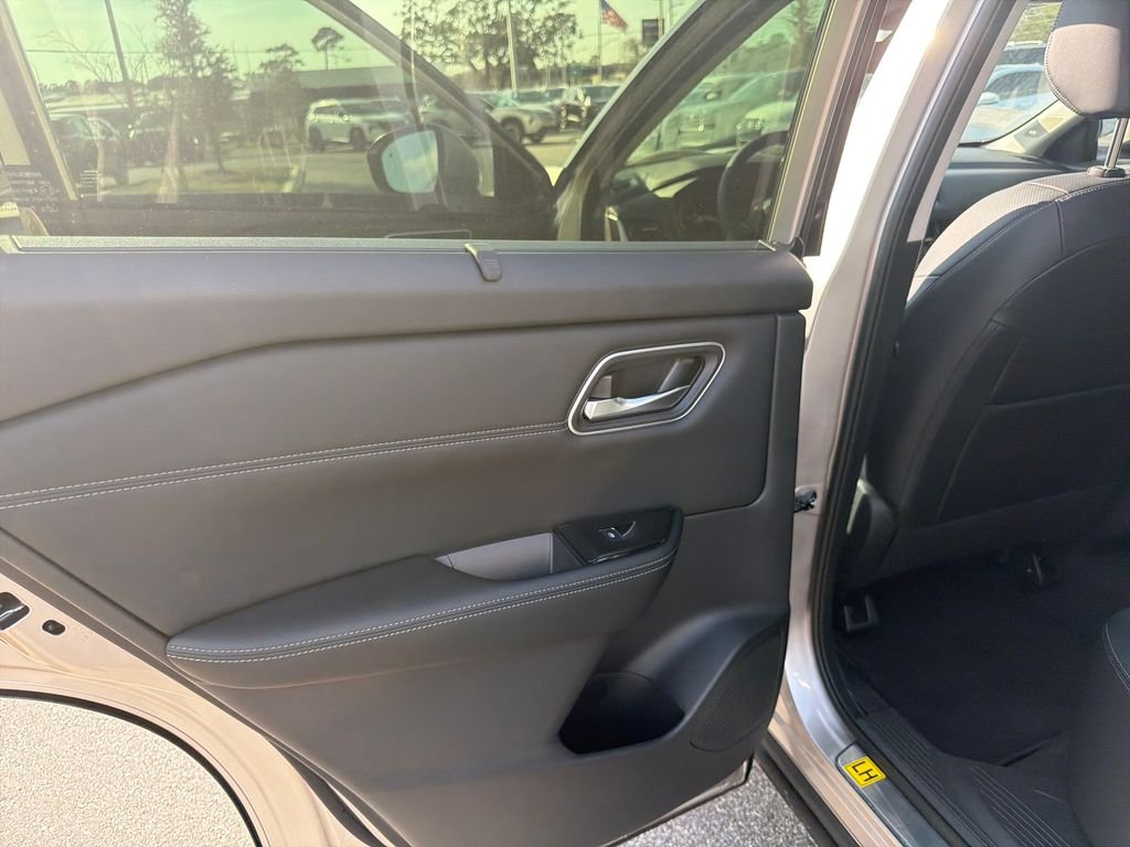 New 2026 Nissan Rogue Platinum 4D Sport Utility