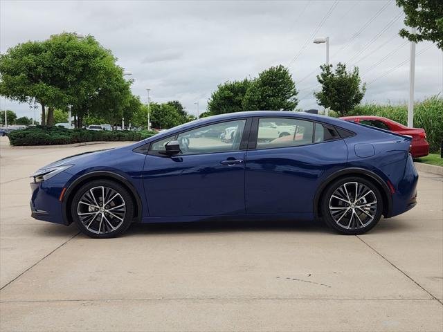 Certified Used 2025 RESERVOIR BLUE Toyota  image 4