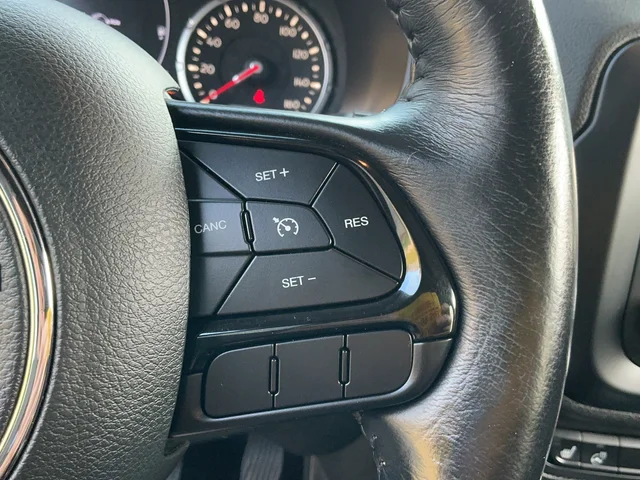 Used 2017 Gray Jeep Latitude image 13