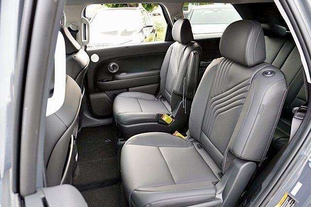 New 2026 Gray Hyundai SEL Premium AWD image 21