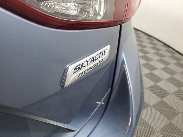 Used 2016 Blue Reflex Mica Mazda i Sport image 7