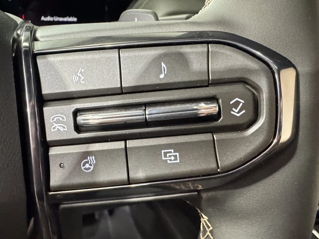 2026 GMC Yukon AT4 - Photo 19