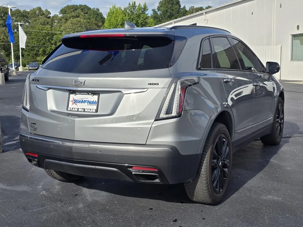 Used 2023 Argent Silver Metallic Cadillac Sport image 7