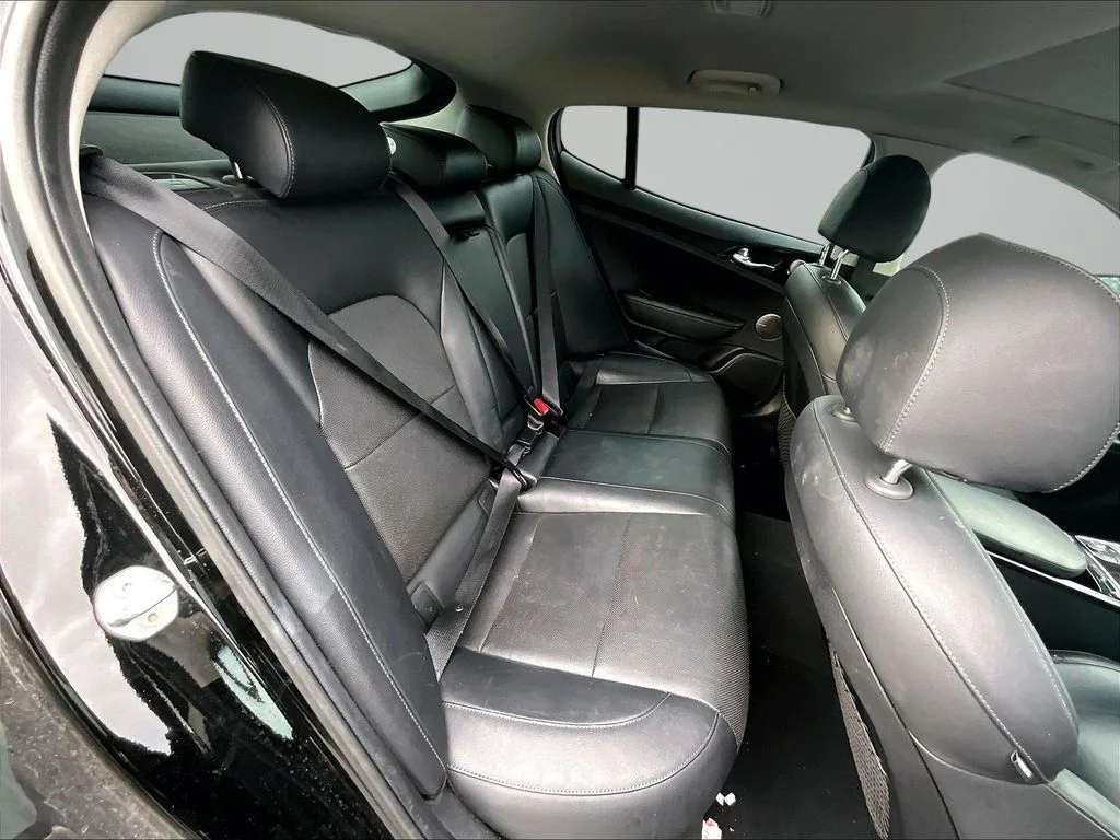 Used 2018 Black Kia Premium image 26