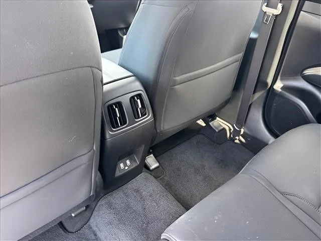 Used 2023 Red Hyundai SEL image 15