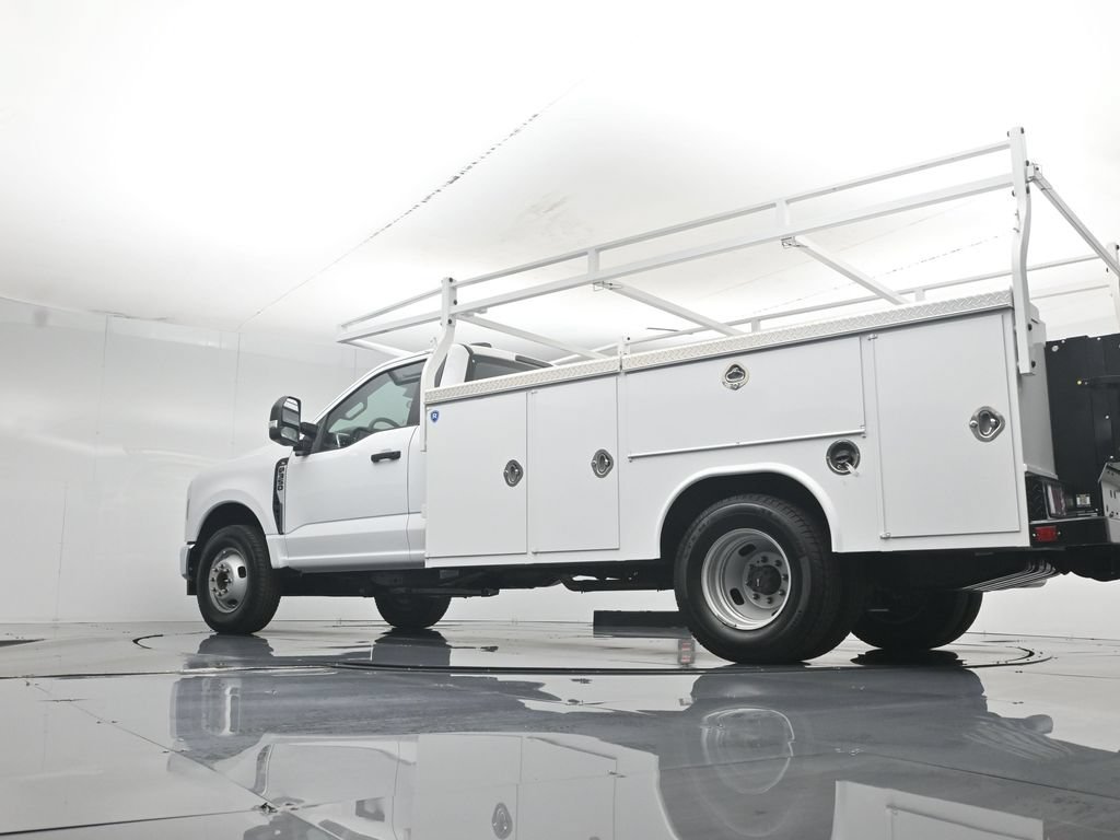 New 2026 Oxford White Ford XL image 54