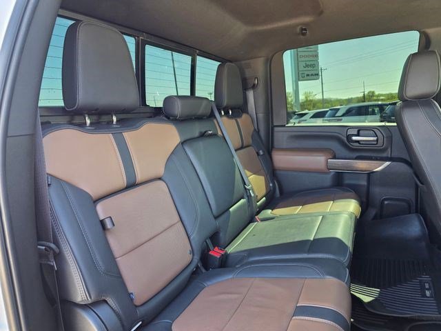 Used 2021 Iridescent Pearl Tricoat Chevrolet High Country image 13