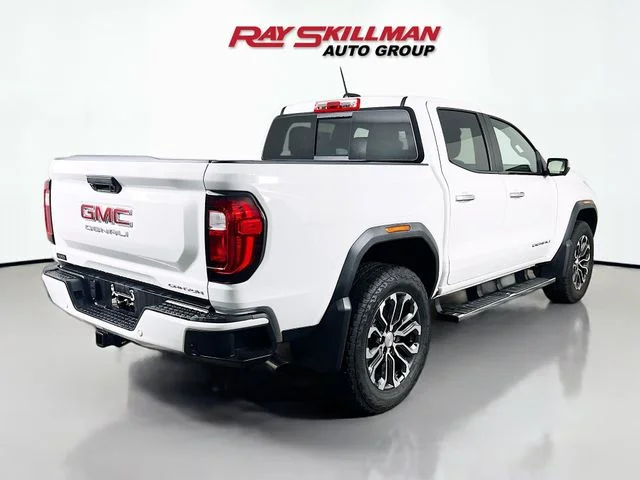 Used 2025 White GMC Denali image 6