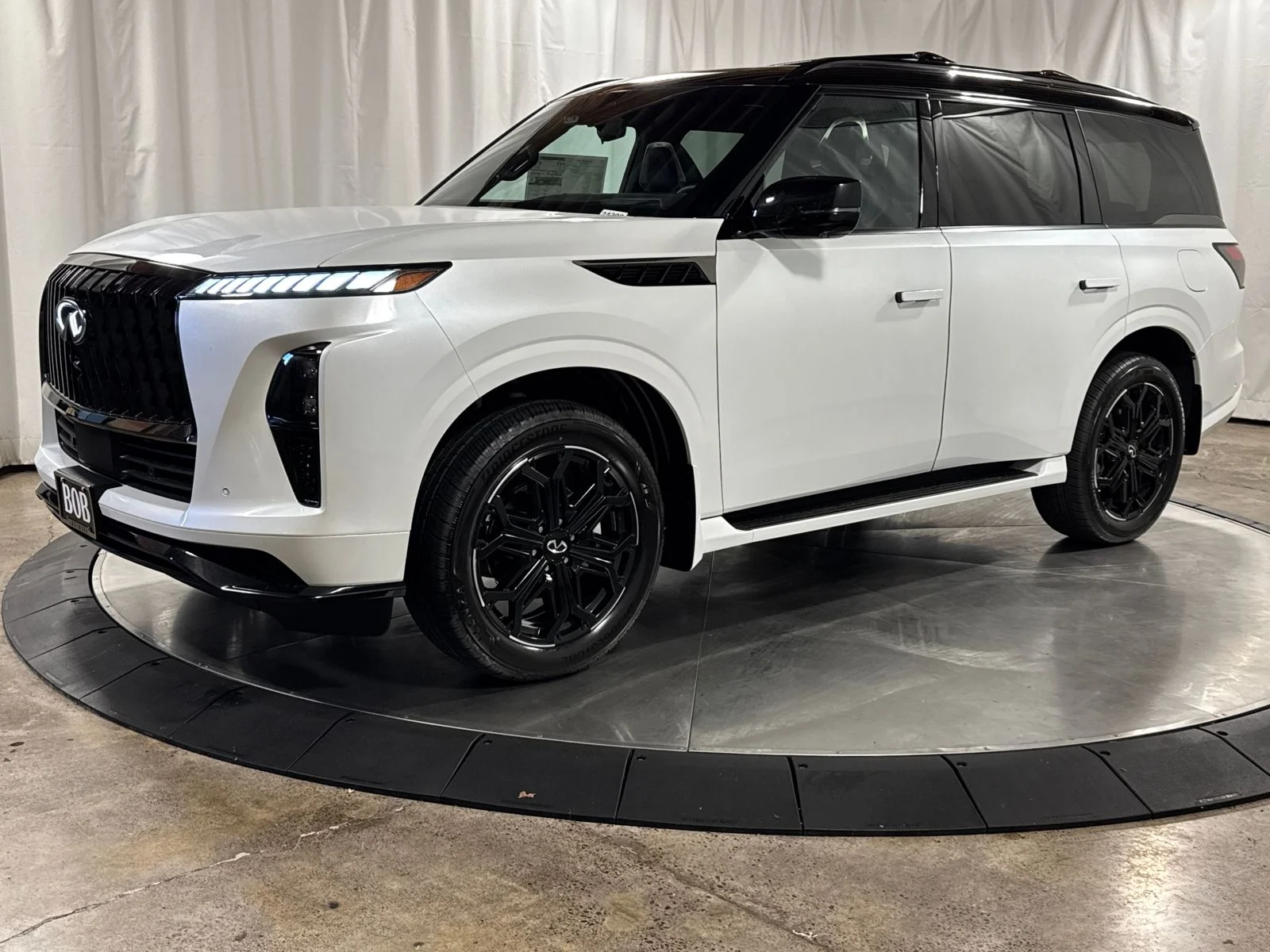 2026 INFINITI QX80 Sport 4WD's photo