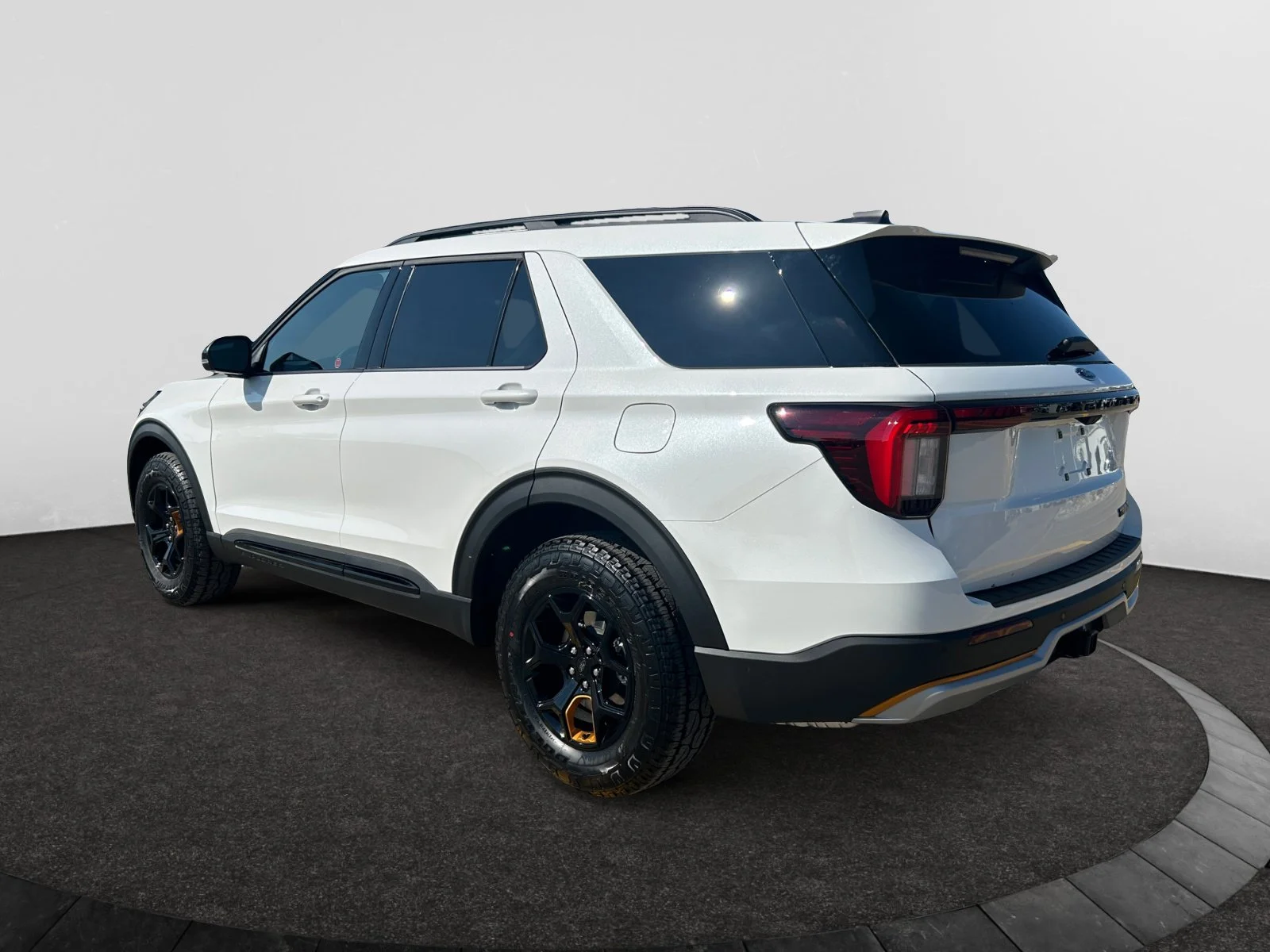 New 2026 STAR WHITE MET TRI-COAT Ford Tremor image 3