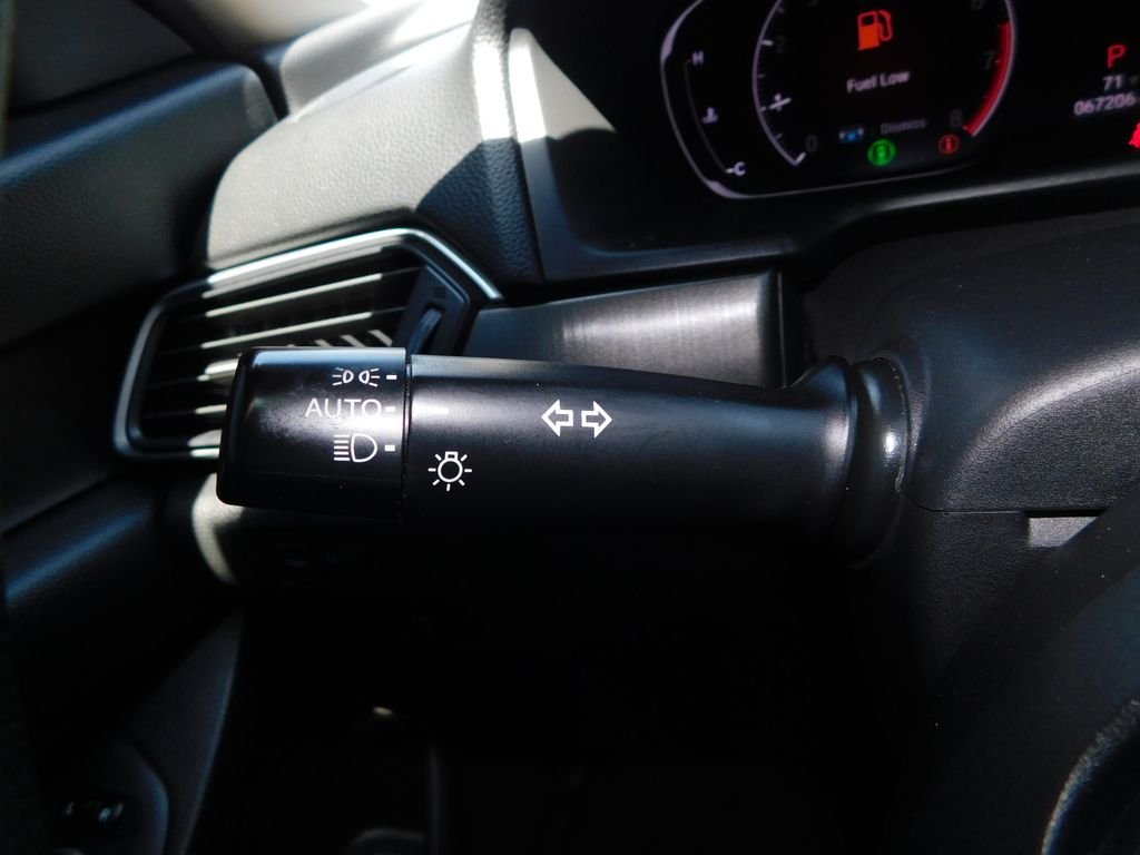 Used 2020 Black Honda LX image 24