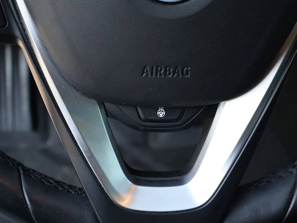 Used 2023 Black BMW 330i xDrive image 32