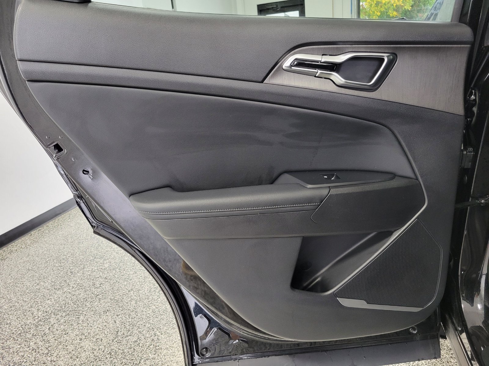 Used 2026 Black Kia X-Line image 25