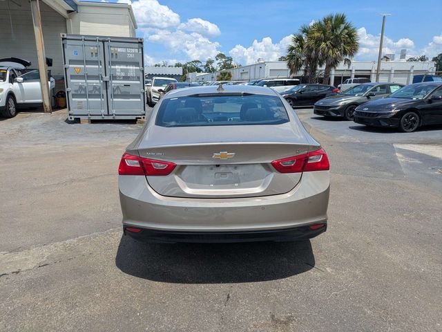 Used 2024 Gray Chevrolet LT image 4