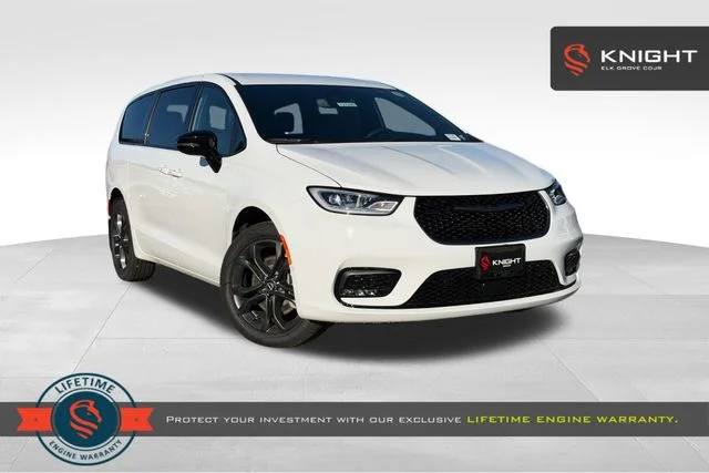 New 2026 Bright White Clear-Coat Exterior Paint Chrysler Select image 1