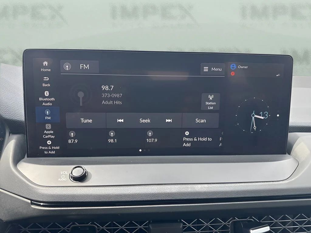 Used 2025 Gray Honda EX-L image 19