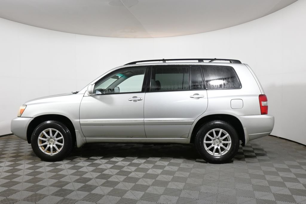 Used 2004 Toyota Highlander Base with VIN JTEHD21A040029039 for sale in Warwick, RI