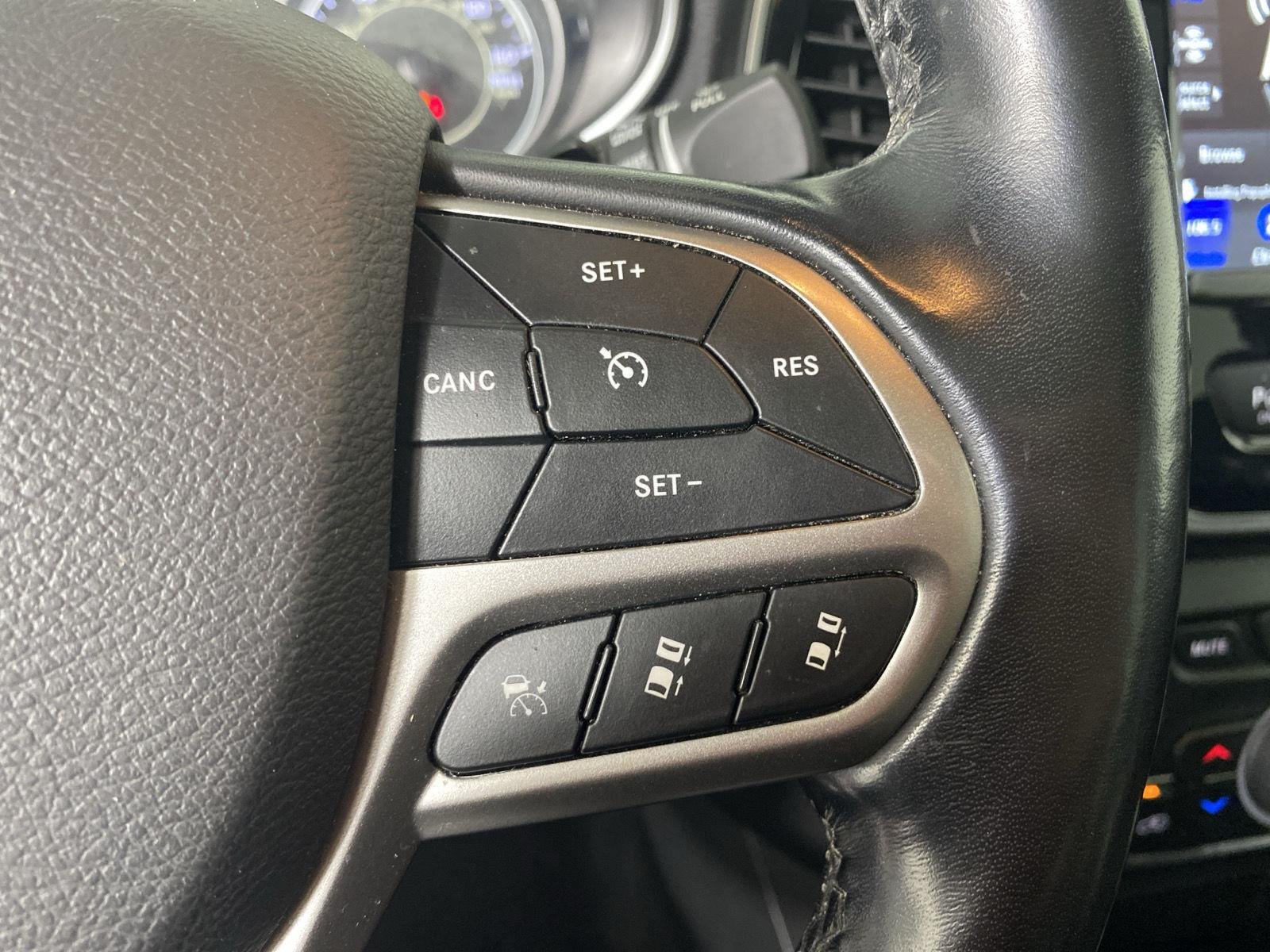 Used 2021 Diamond Black Crystal Pearlcoat Jeep High Altitude image 17