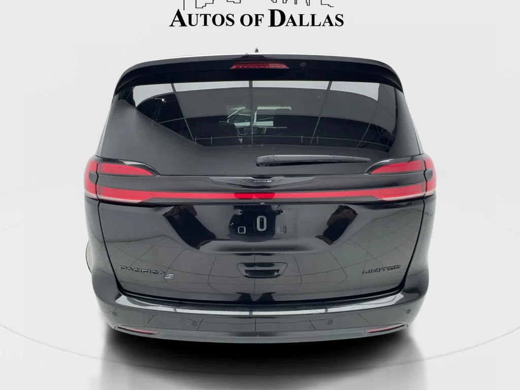 Used 2025 Black Chrysler Limited image 9