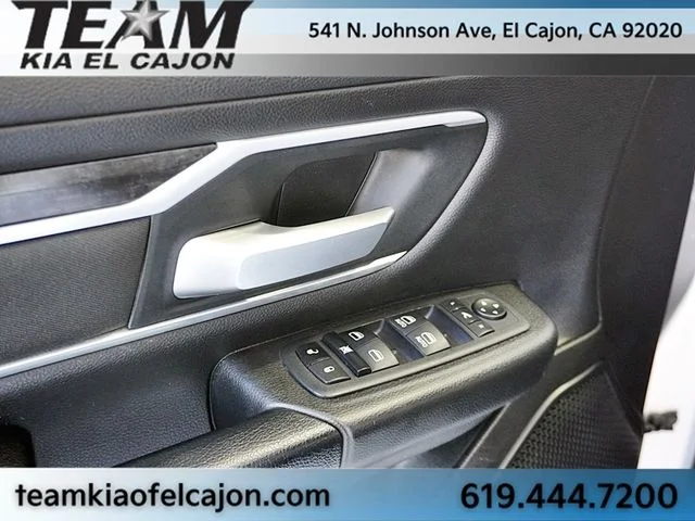 Used 2023 White Ram Big Horn/Lone Star image 28