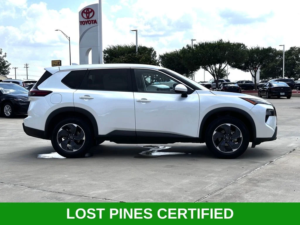 Used 2024 White Nissan SV image 11