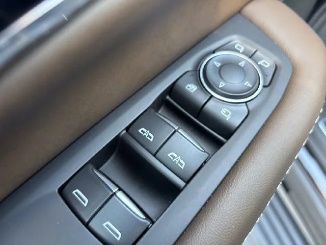 Used 2026 Onyx Black GMC Denali Ultimate image 14
