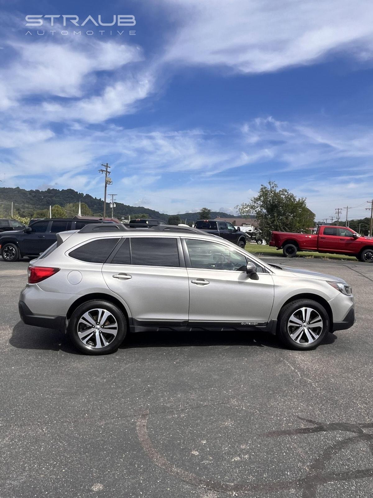Used 2019 Tungsten Metallic Subaru Limited image 9