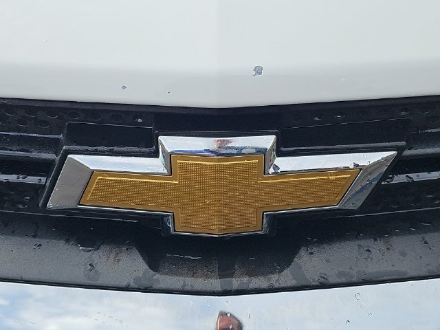 Used 2022 SUMMIT WHITE Chevrolet LS image 33