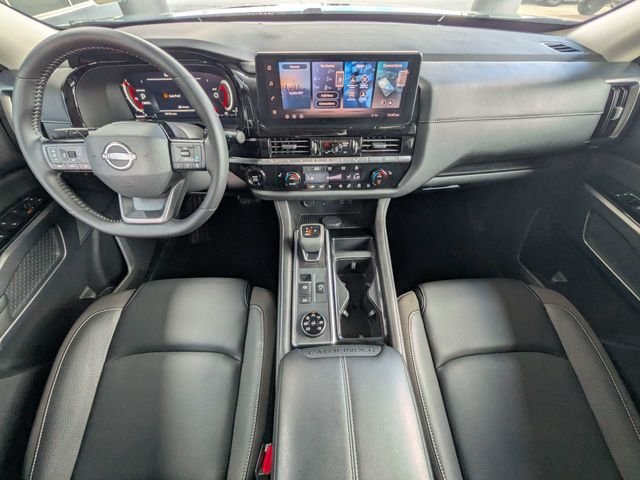 Used 2026 Green Nissan SL image 12