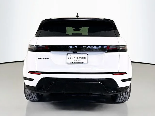 New 2026 Fuji White Land Rover  image 6