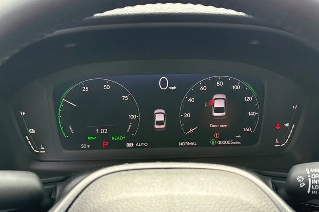 New 2026 Urban Gray Pearl Honda EX-L Hybrid image 27