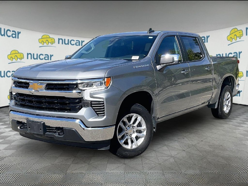 Used 2023 Gray Chevrolet LT image 3