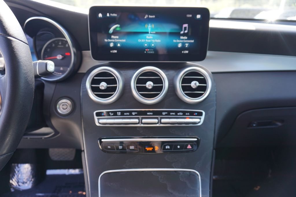 Used 2020 Polar White Mercedes-Benz GLC 300 image 16