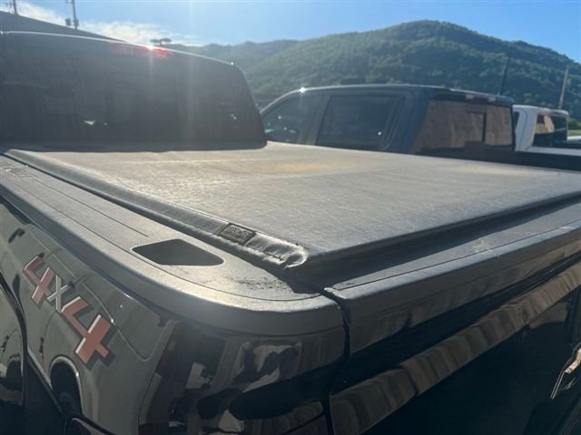 Used 2019 Black Chevrolet High Country image 13