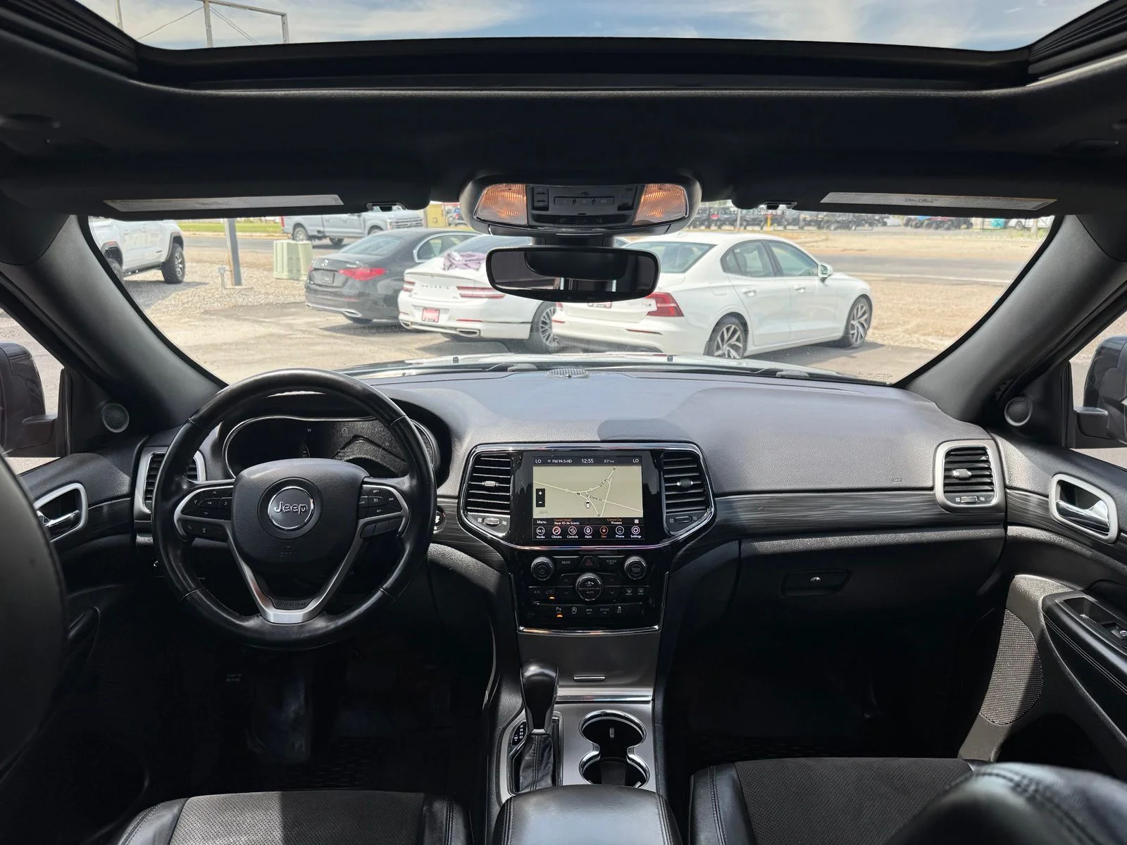 Used 2020 Black Jeep Altitude image 26