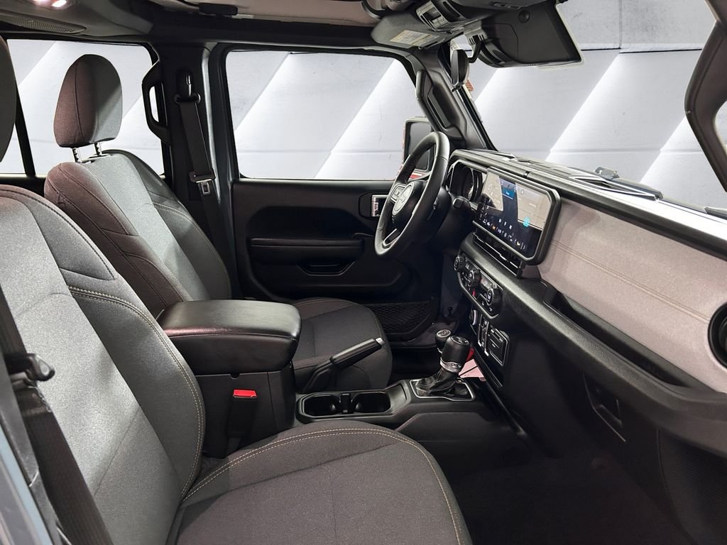 Used 2025 Gray Jeep Sport S image 13