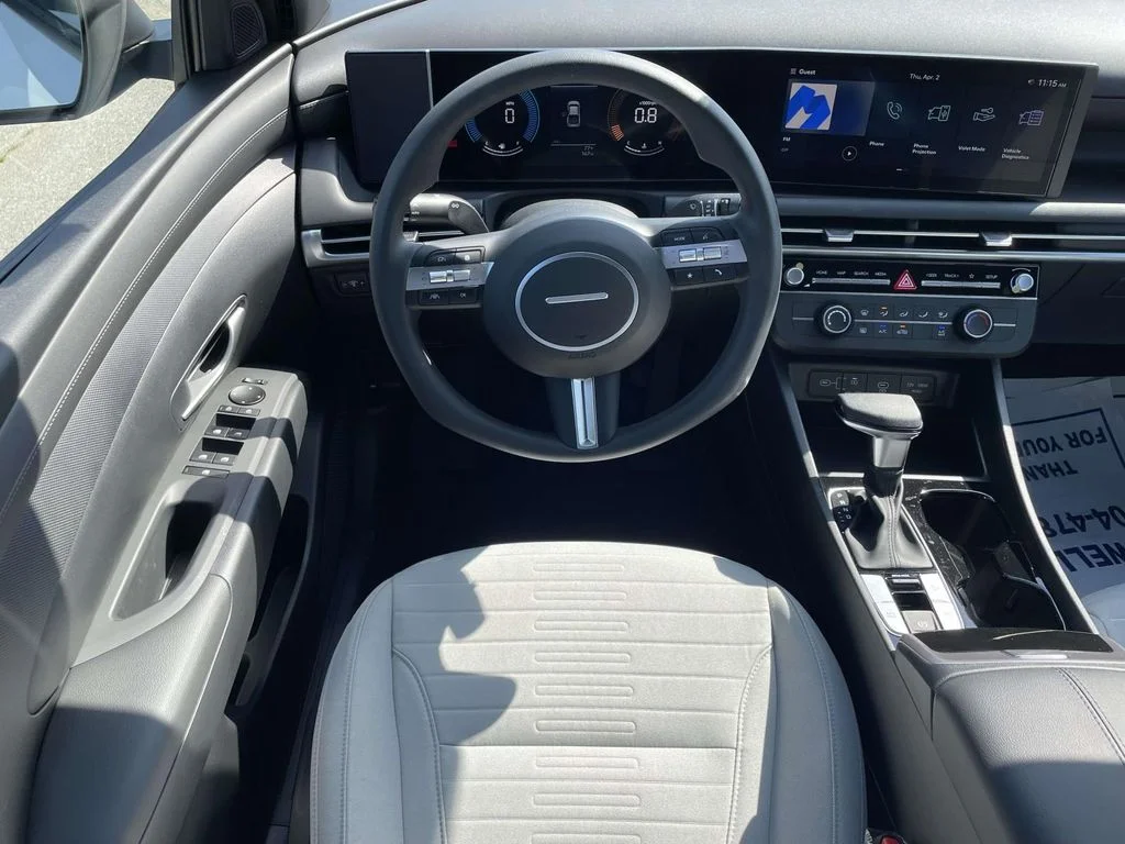New 2026 White Hyundai SE image 10